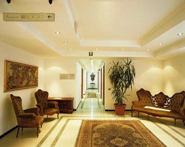 Hotel La Cascata Azzano San Paolo Ngoại thất bức ảnh